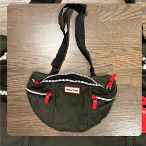 Hunter Black and Red Bag